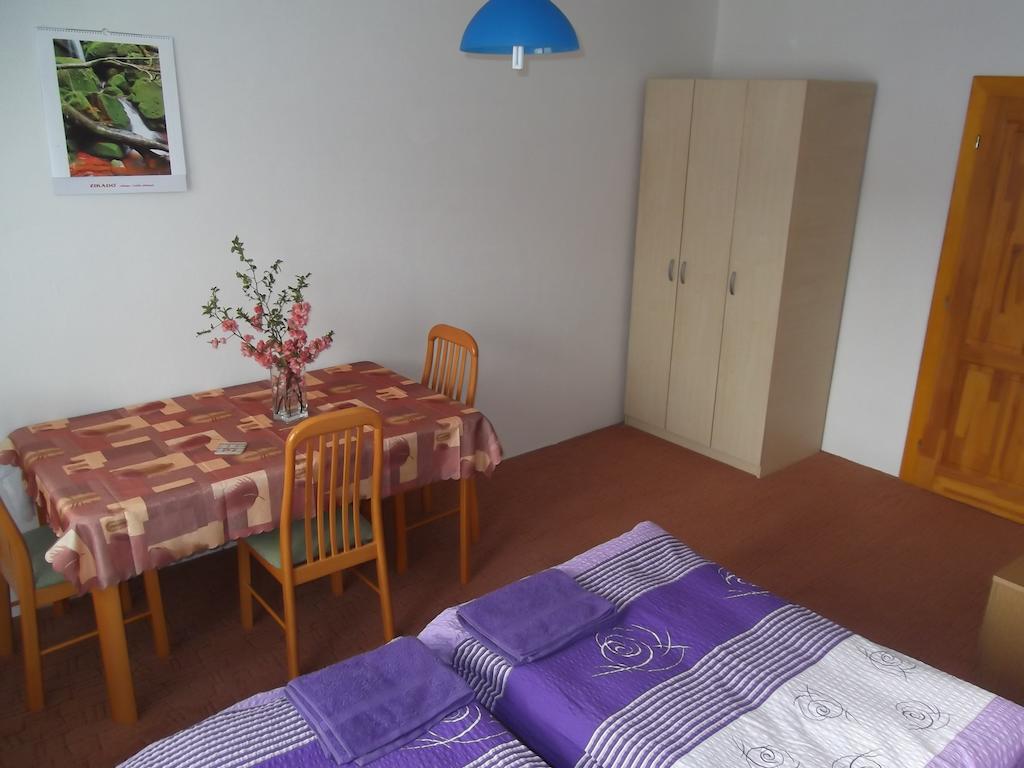 Penzion Apartmany Zlín Kamer foto