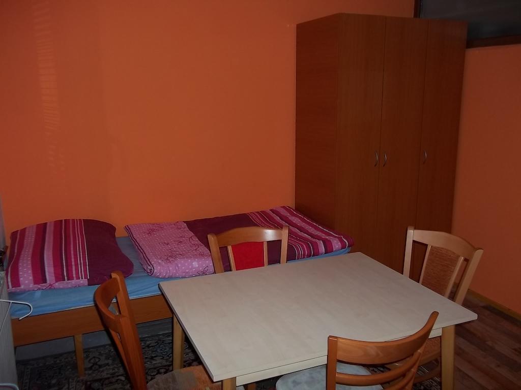 Penzion Apartmany Zlín Kamer foto