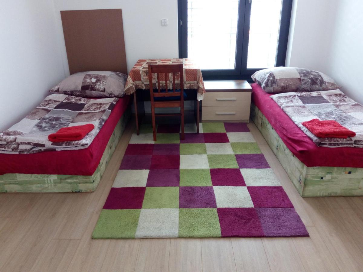 Penzion Apartmany Zlín Buitenkant foto