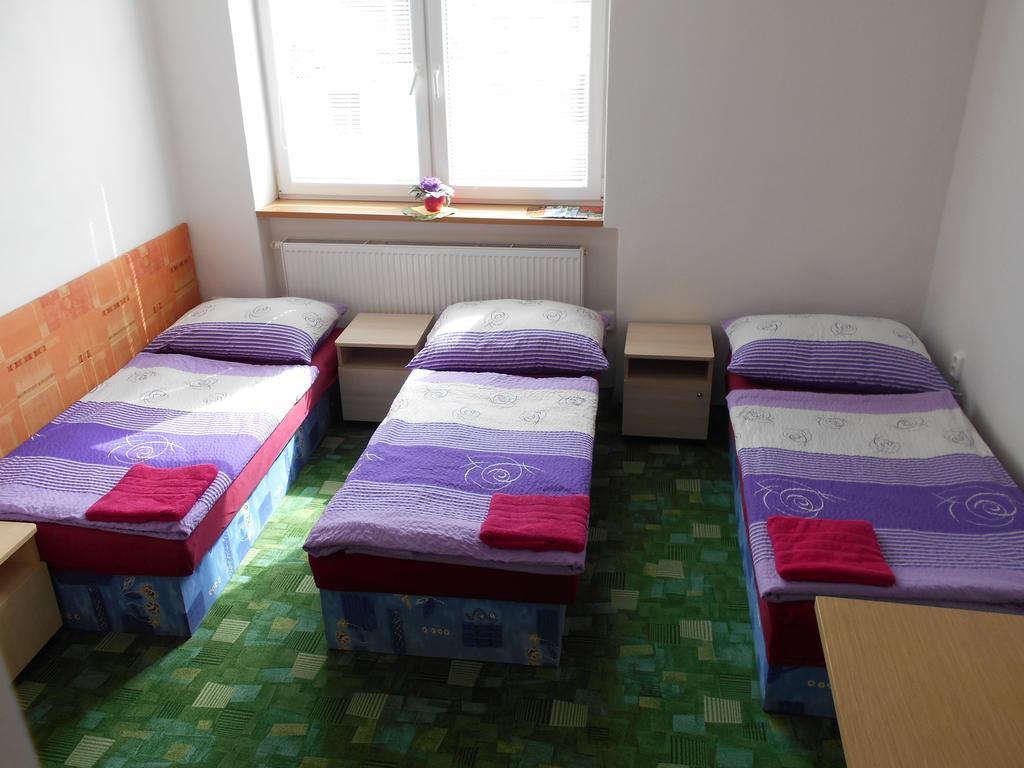 Penzion Apartmany Zlín Buitenkant foto