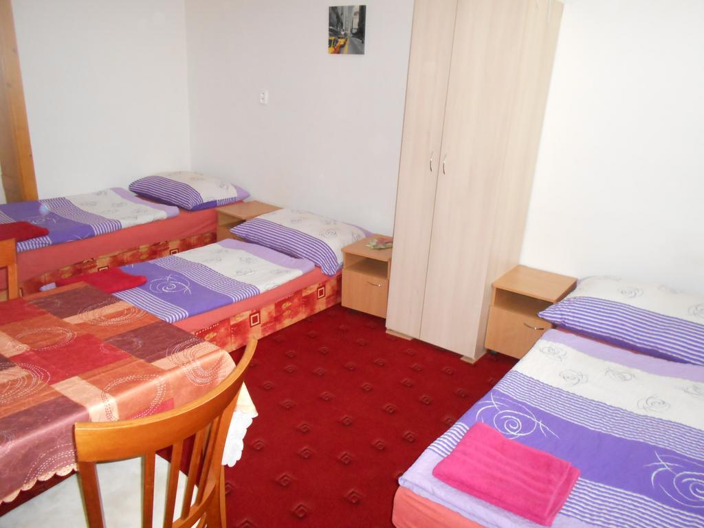 Penzion Apartmany Zlín Buitenkant foto